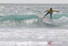 12 klub bersaing di area tempat grand final Kejuaraan Surfing Indonesia 2024